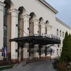 4* فندق Grand Tien Shan